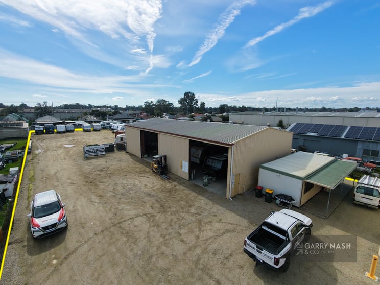 Click to view all images Shed 2/46-48 Newman Street Wangaratta VIC 3677 - Image 2