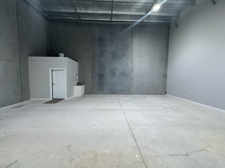 Unit 4/4 Alumina Street Beard ACT 2620 - Image 3
