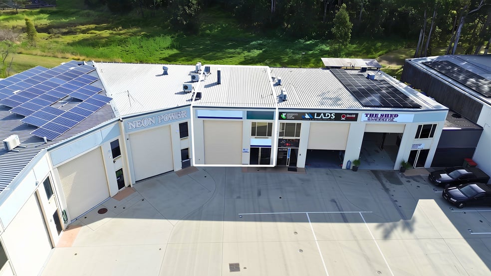 Click to view all images 3/4 Transport Place Molendinar QLD 4214 - Image 1