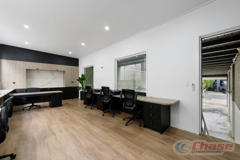 Click to view all images 3/4 Harvton Street Stafford QLD 4053 - Image 2