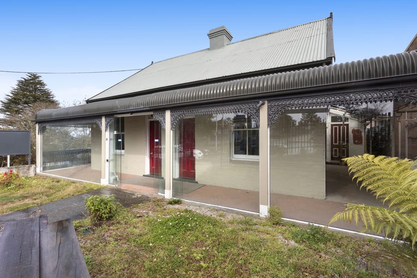 Click to view all images 9 Honour Avenue Lawson NSW 2783 - Image 1
