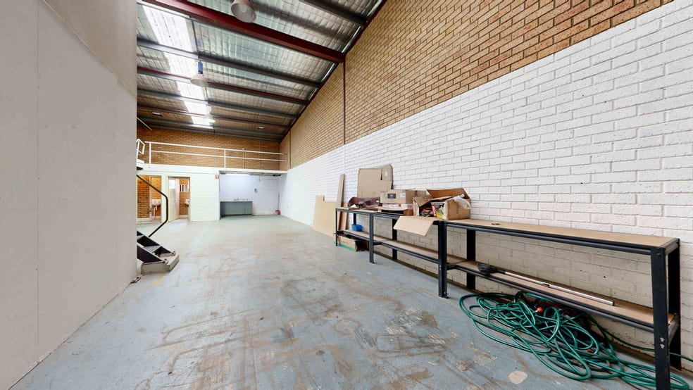 Click to view all images 6/121 Vulcan Road Canning Vale WA 6155 - Image 3