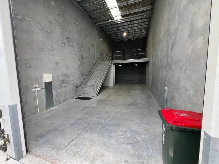 Click to view all images 2/8 Dixon Circuit Yarrabilba QLD 4207 - Image 2