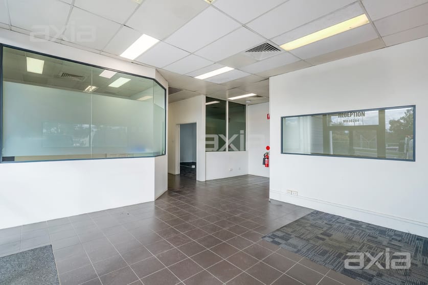Click to view all images 100 Daddow Road Kewdale WA 6105 - Image 2