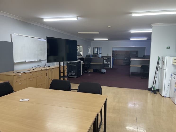 Click to view all images 5/4-5 Plath Close Portsmith QLD 4870 - Image 2