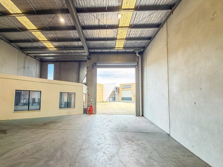 Click to view all images 22/1-11 Bryants Road Dandenong VIC 3175 - Image 2