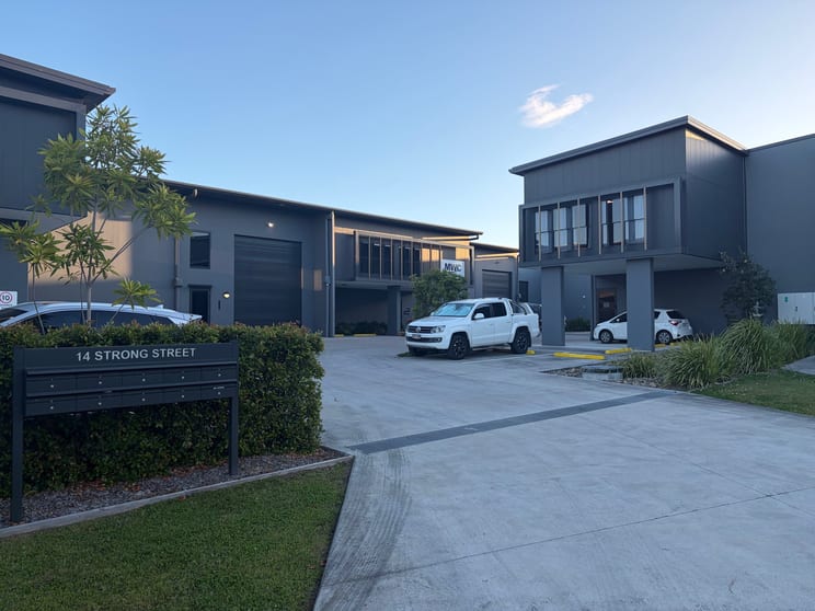 Click to view all images Unit 2/14 Strong Street Baringa QLD 4551 - Image 1
