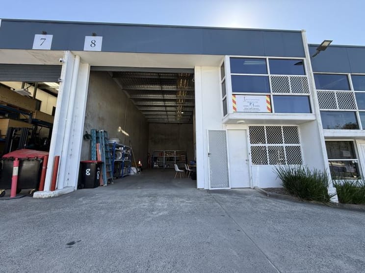 Unit 8/47-51 Lorraine Street Peakhurst NSW 2210 - Image 1