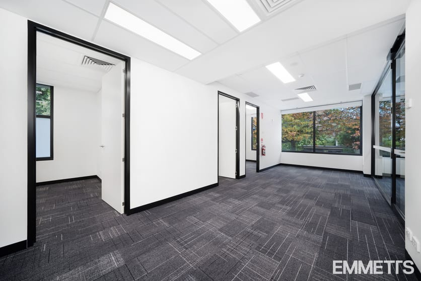 Click to view all images 26 Grey Street Ringwood East VIC 3135 - Image 4