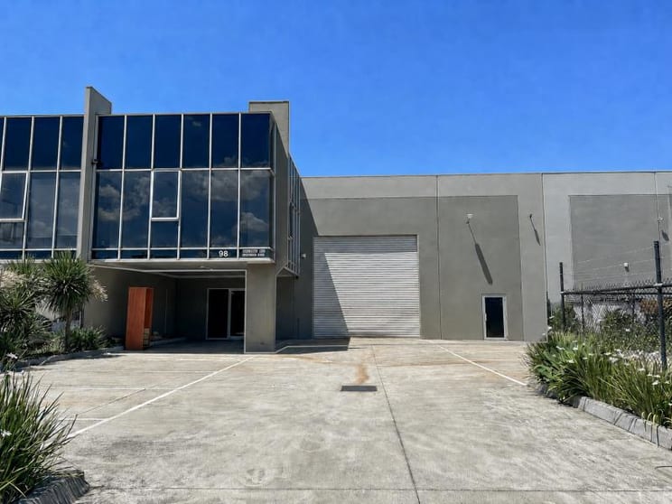 Click to view all images 98 Endeavour Way Sunshine West VIC 3020 - Image 1
