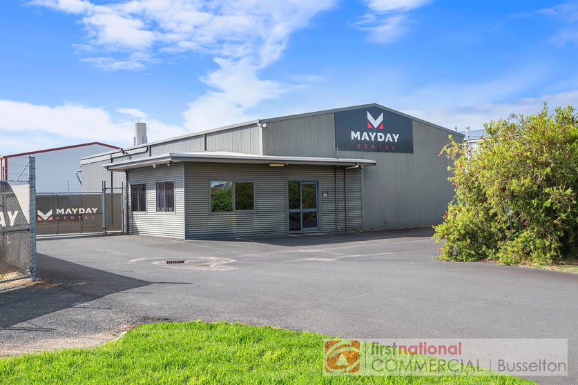 Click to view all images 5-7 Bradman Street Busselton WA 6280 - Image 2