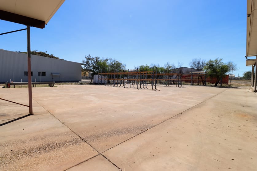 Click to view all images 5 Industrial Avenue Mount Isa QLD 4825 - Image 2