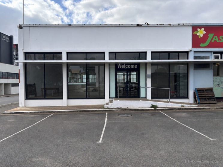 Click to view all images Shop 2/139 Herries Street Toowoomba City QLD 4350 - Image 1