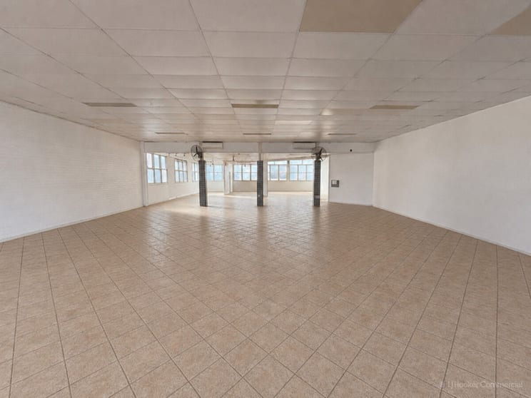 Click to view all images Shop 2/139 Herries Street Toowoomba City QLD 4350 - Image 2