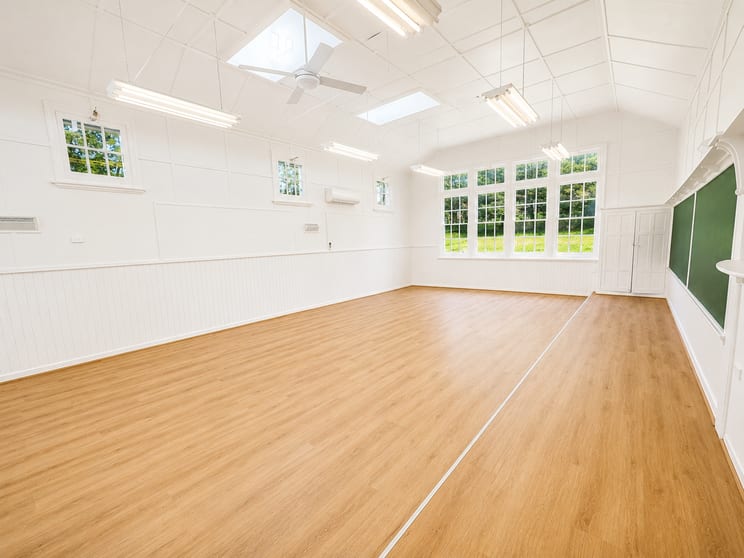 Click to view all images 1430 Wellington Road Lysterfield VIC 3156 - Image 3