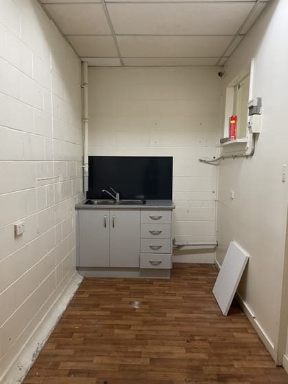 Click to view all images Suite 4/12 Russell Street Toowoomba City QLD 4350 - Image 3