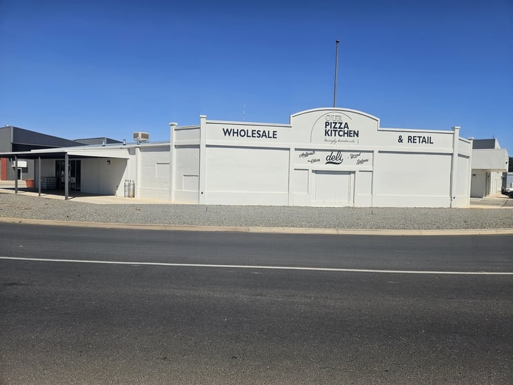 Click to view all images 26/2132 Fifteenth Street Irymple VIC 3498 - Image 3