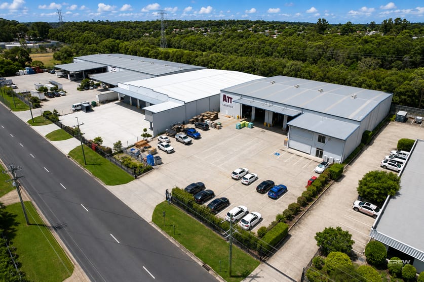 Click to view all images 54 Mica Street Carole Park QLD 4300 - Image 2