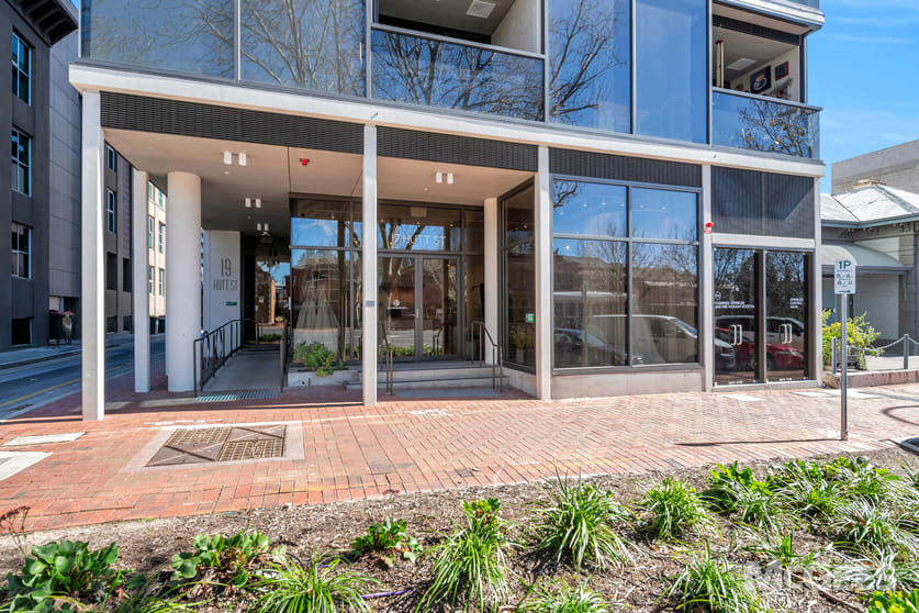 Click to view all images 17 Hutt Street Adelaide SA 5000 - Image 1