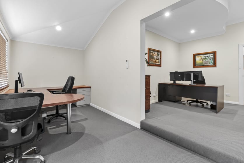 Click to view all images 8 Kay Avenue Berri SA 5343 - Image 2