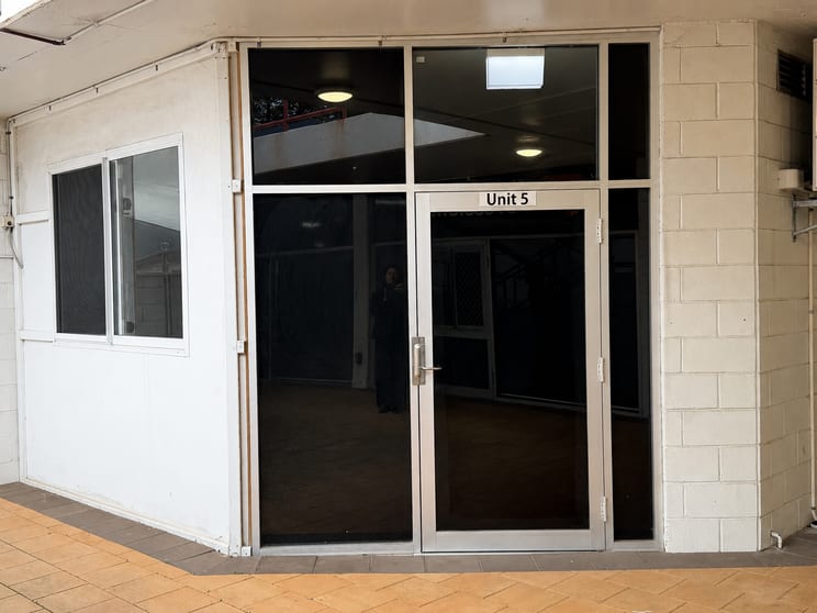 Click to view all images 5/81 Dempster Street Esperance WA 6450 - Image 1