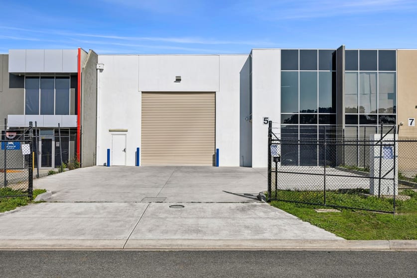 Click to view all images 5 Ryeland Court North Geelong VIC 3215 - Image 1