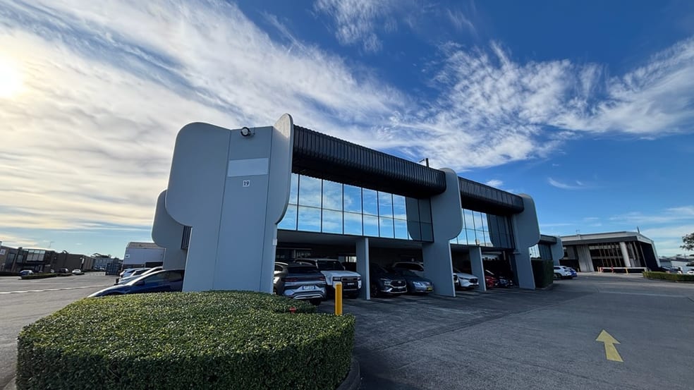 Click to view all images Seven Hills NSW 2147 - Image 2