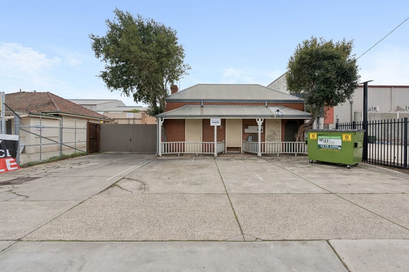 Click to view all images 19 Clayton Street Bellevue WA 6056 - Image 1