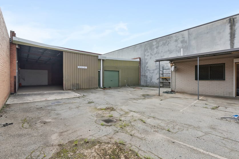 Click to view all images 19 Clayton Street Bellevue WA 6056 - Image 4