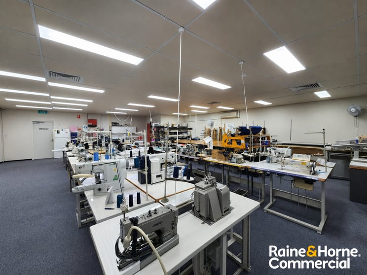 Click to view all images 13/27 South Pine Road Brendale QLD 4500 - Image 2