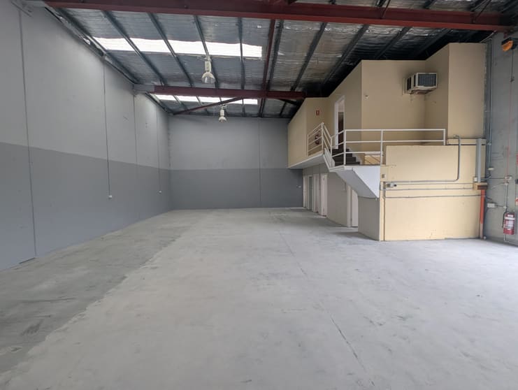 Click to view all images 2/14 Flinders Road South Nowra NSW 2541 - Image 2