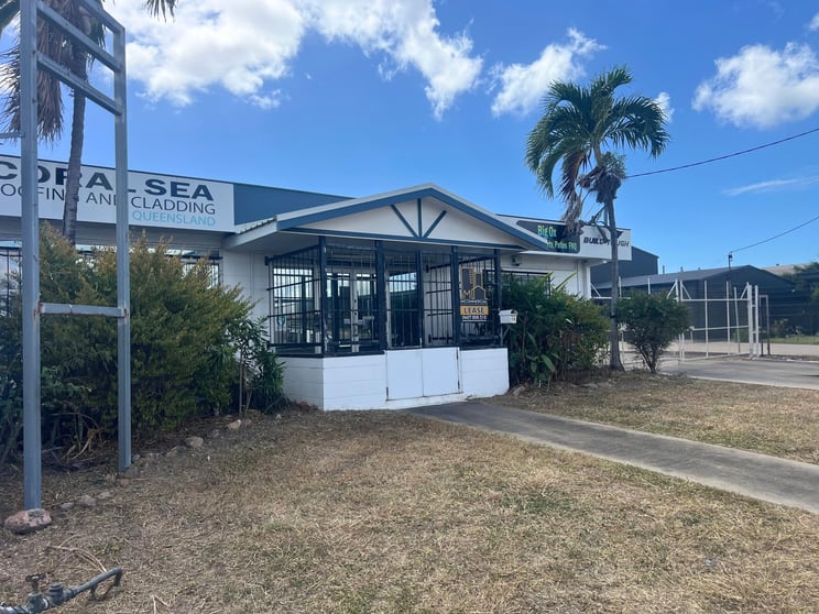 Click to view all images 15 Hamill Street Garbutt QLD 4814 - Image 2