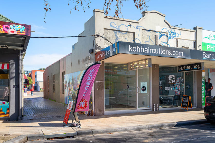 Click to view all images 81 Pier Street Altona VIC 3018 - Image 2