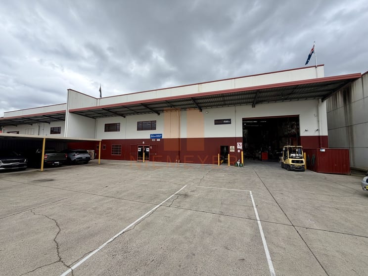 Click to view all images Unit 3/45 Riverside Road Chipping Norton NSW 2170 - Image 1