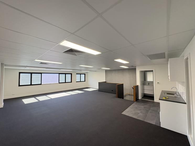 Click to view all images Stage 3 unit 3/90-96 The Entrance Road Erina NSW 2250 - Image 3