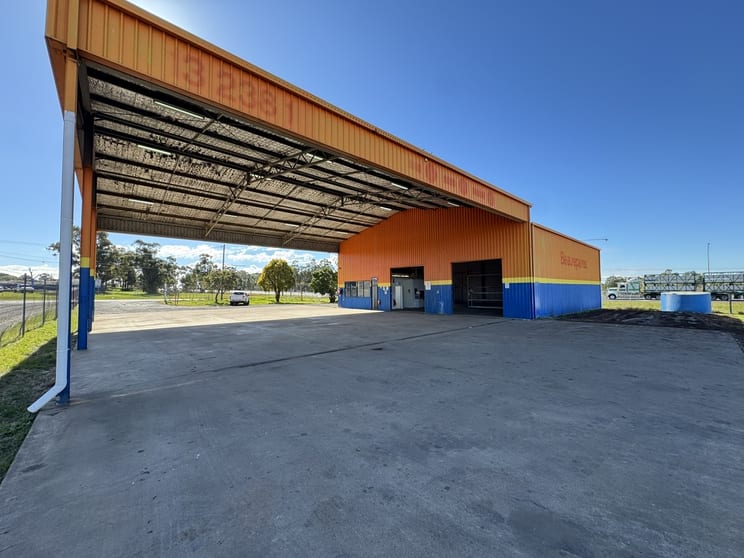 Click to view all images 2 Burraway Road Brocklehurst NSW 2830 - Image 1