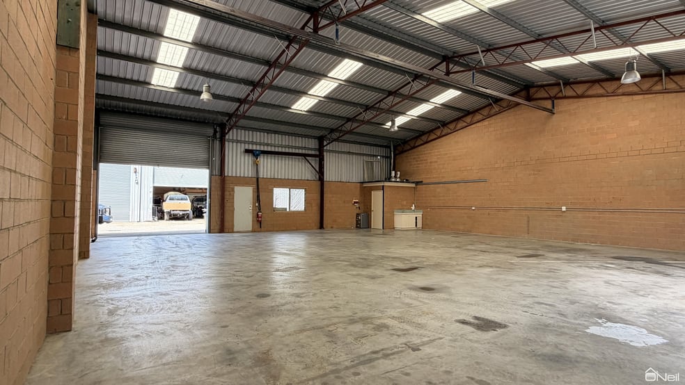 Click to view all images 6/27 Crompton Road Rockingham WA 6168 - Image 1