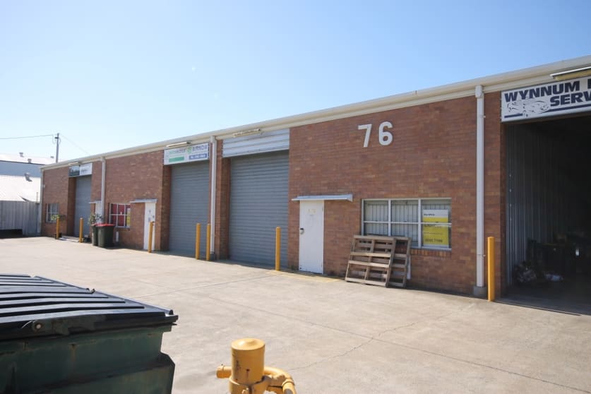 Click to view all images 3/76 Andrew Street Wynnum QLD 4178 - Image 2