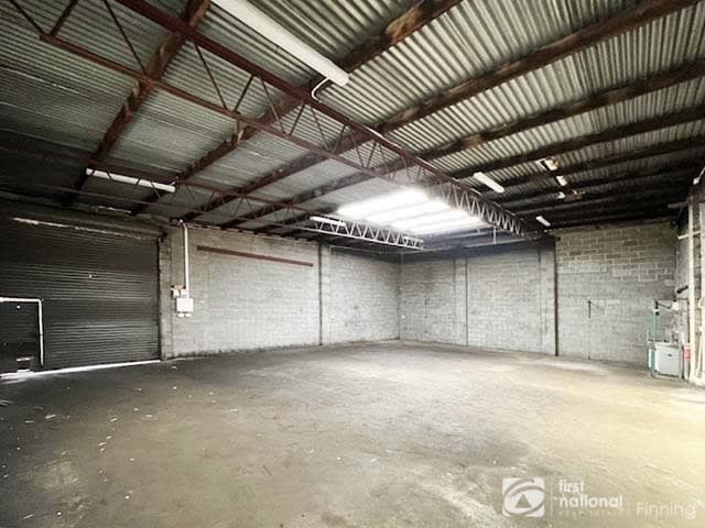 Click to view all images 55 Miles Grove Seaford VIC 3198 - Image 2