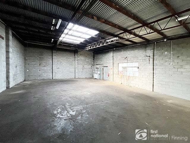 Click to view all images 55 Miles Grove Seaford VIC 3198 - Image 3