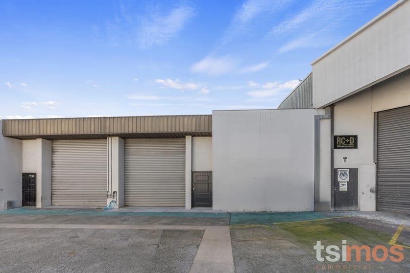 Click to view all images 11/5-13 Elma Road Cheltenham VIC 3192 - Image 3