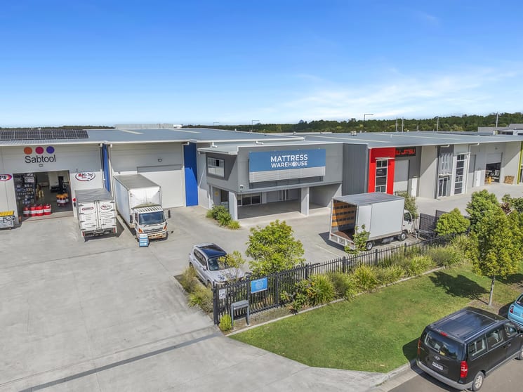 Click to view all images 2/4 Matheson Street Baringa QLD 4551 - Image 2