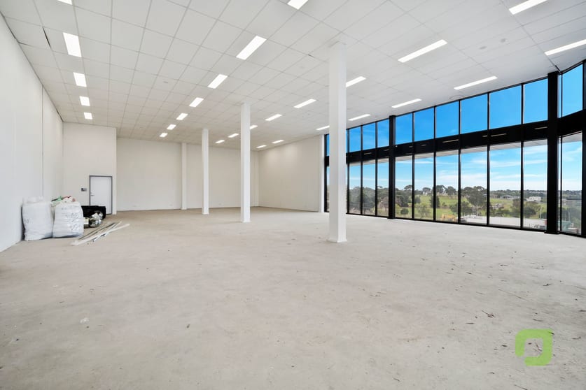 Click to view all images 4/181 Rosamond Road Maribyrnong VIC 3032 - Image 3