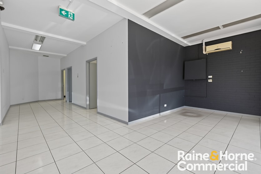 Click to view all images 25 Bultje Street Dubbo NSW 2830 - Image 3
