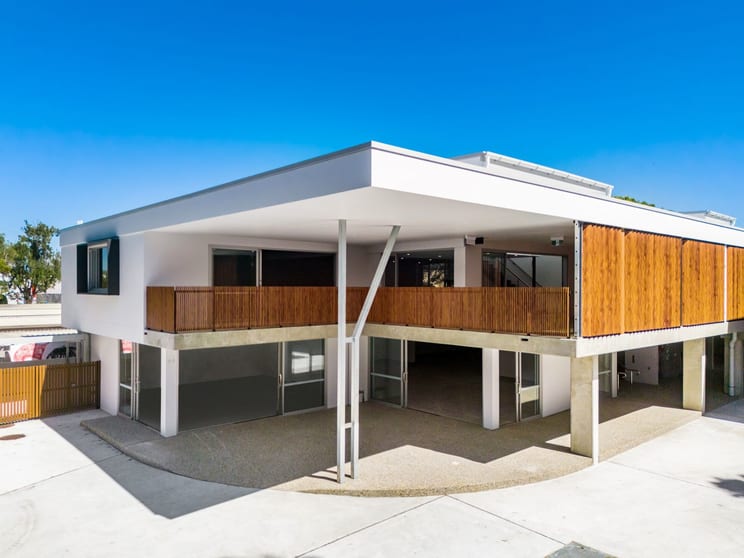Click to view all images 2/5 Fern Place Byron Bay NSW 2481 - Image 1