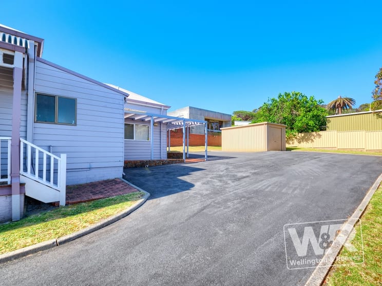 Click to view all images 104 Aberdeen Street Albany WA 6330 - Image 3