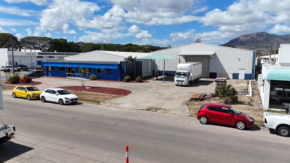Click to view all images 27-29 Fleming Street Aitkenvale QLD 4814 - Image 1