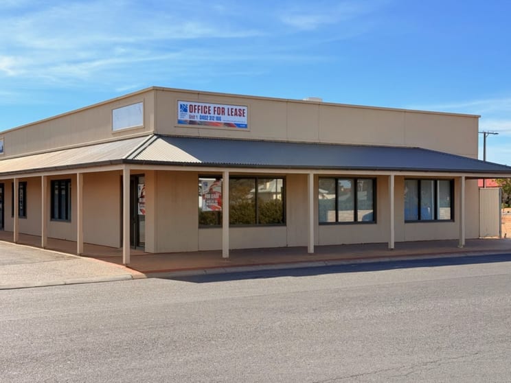 Click to view all images 1/3 Forster Street Kadina SA 5554 - Image 3