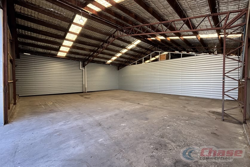 Click to view all images 4/81 Pentex Street Salisbury QLD 4107 - Image 2