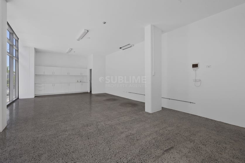 Click to view all images 19 Hutchinson Street St Peters NSW 2044 - Image 2